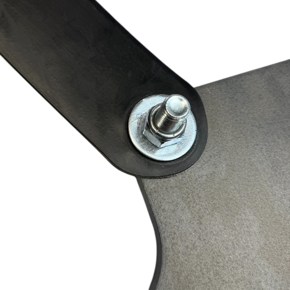 BMG Rubber Chain up close